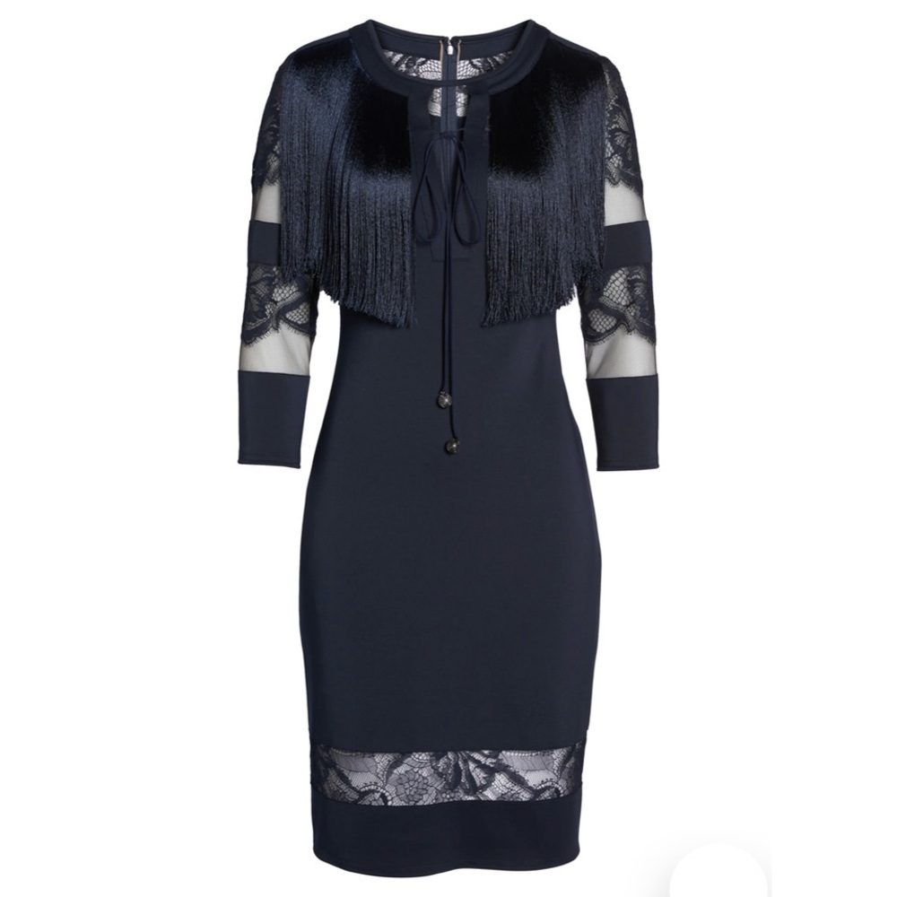 Tadashi Shoji corisande short sleeve fringe dress. Size XS.